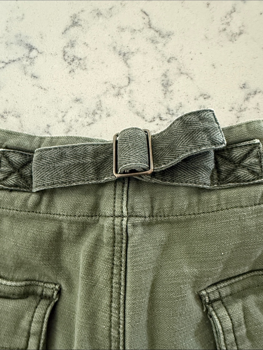 Faherty High-Rise Olive Green Cargo Shorts for Women - Picture 5 of 8
